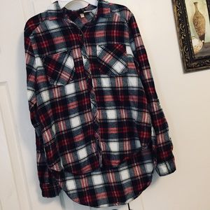 Plaid Button Down 💌